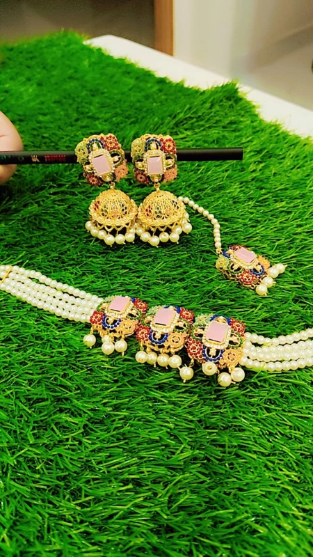 Fancy Bridal Choker Necklace With Jhumkas and Tikka