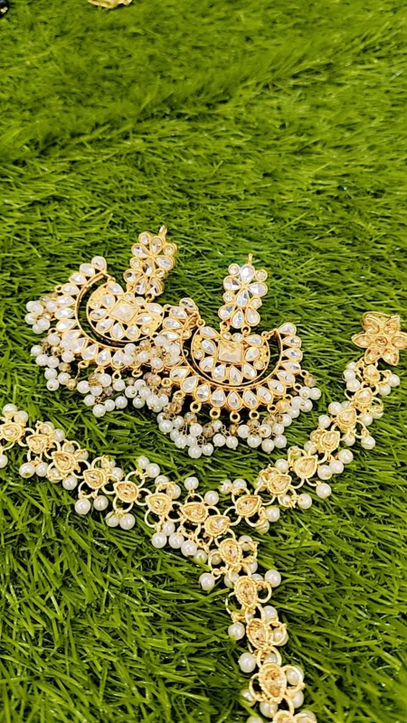 Top Selling Kundan Big Size Jhumka & Necklace